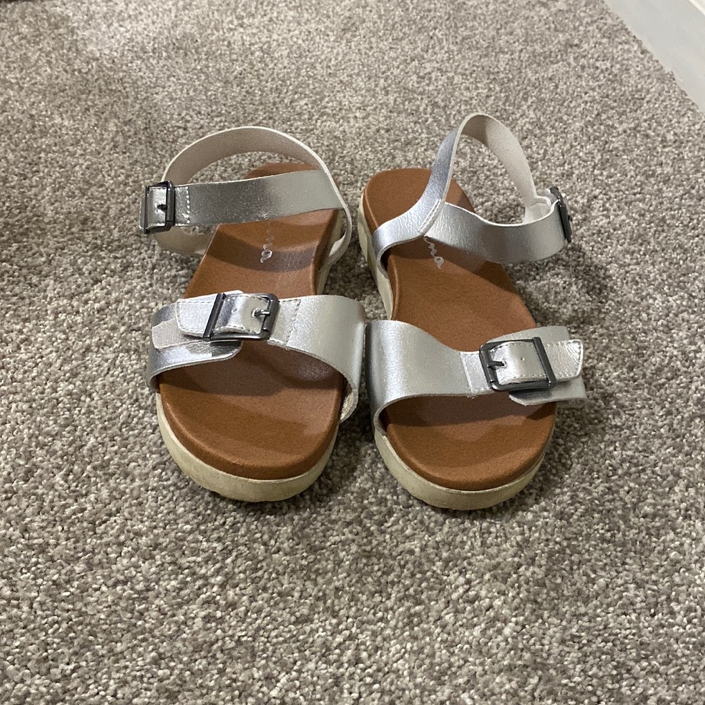 Nina Girls Jacklin Double Velcro Silver Two Strap Sandals Size 4 Youth